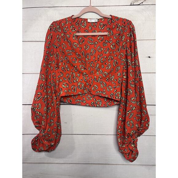 Fun Going Out Vestique Size Medium Top Red Geometric Shapes - Picture 1 of 6